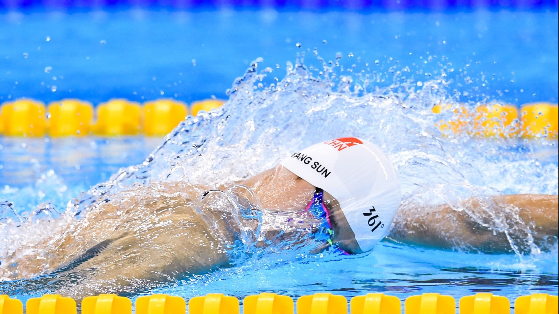 AYX GAME-中超是否应限制经纪人参与青训阶段选拔，中超经理